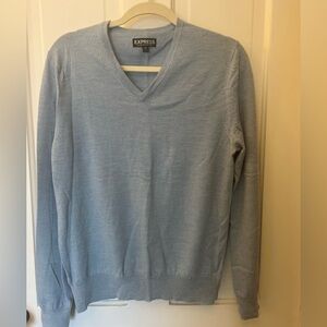 Men’s merino wool V-neck sweater